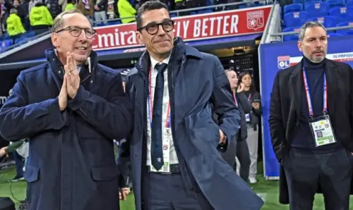 die französische Nationalmannschaft: Der Troll des DG des OL