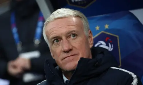 die französische Nationalmannschaft: Didier Deschamps wird aus allen Richtungen kritisiert!