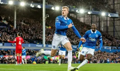 Manchester United erwägt eine Verteidiger-Option für 60 Millionen Euro