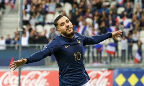 Hoffnungen: Die Bleuets setzen sich gegen England in einem verrückten Spiel durch