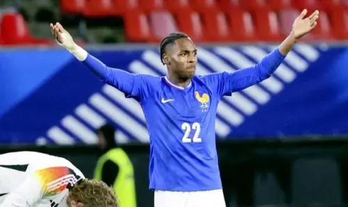 Nachwuchs: Die Bleuets setzen sich klar gegen die Slowakei durch, das Duo Tel-Kalimuendo begeistert