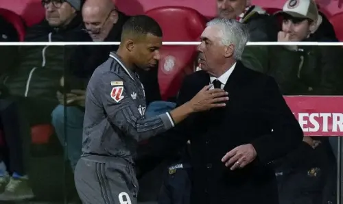 Der FC Real Madrid droht, ohne Trainer in die nächste Saison zu gehen!