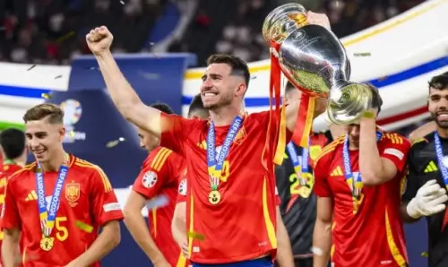 Der Olympique de Marseille hält den Kontakt zu Aymeric Laporte.