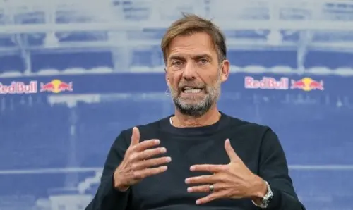Paris FC: Die klaren Worte von Pierre Ferracci zu Jürgen Klopp und Red Bull
