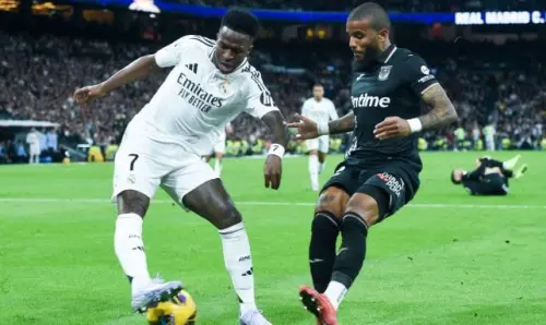 Der glänzende Transfer von Valentin Rosier zwischen der französischen Ligue 1, Eintracht Frankfurt und Fulham!