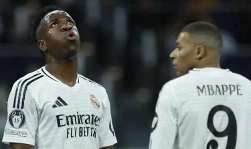 Real Madrid: Carlo Ancelotti springt Vinicius Jr. zur Seite
