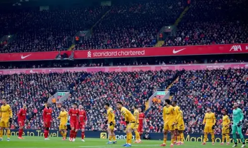 Ein ehemaliger Spieler von Liverpool wird zu Hause mit einer Granate angegriffen!